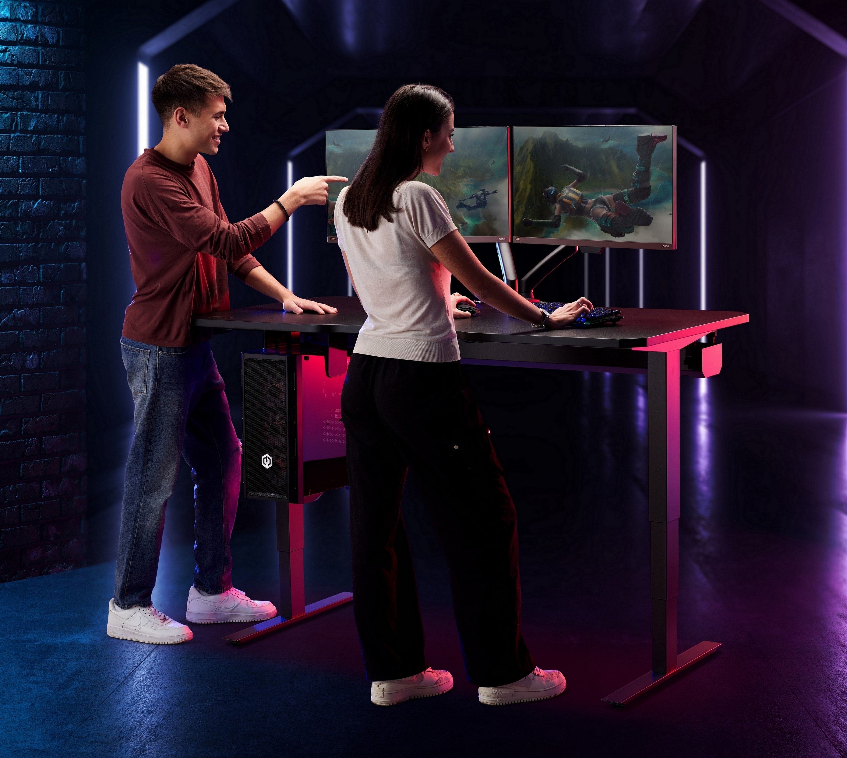 NINJA: Europe’s No 1 Gaming Desk?