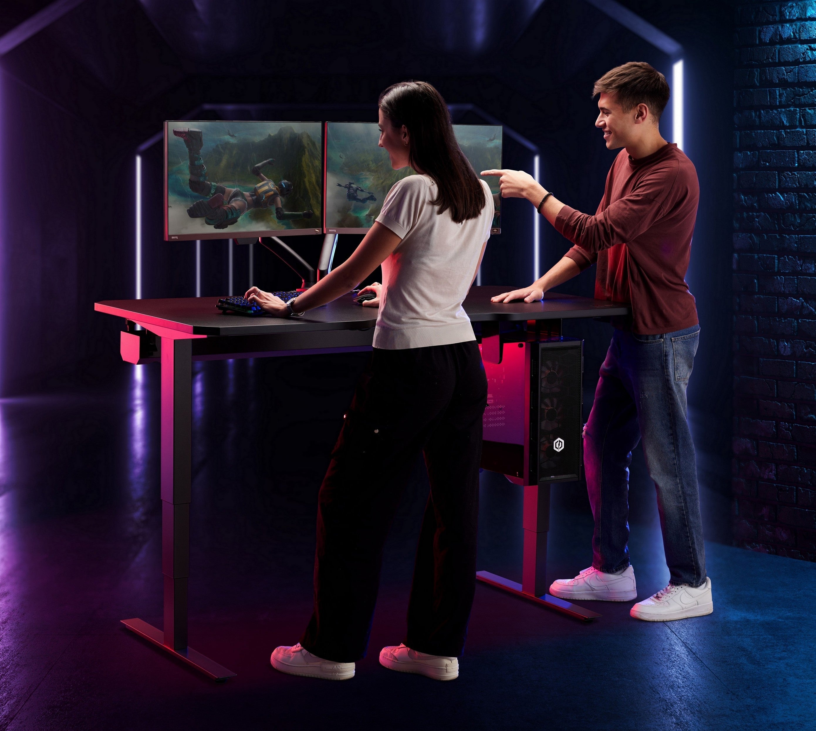 Professional Extreme Standing Gaming Desk